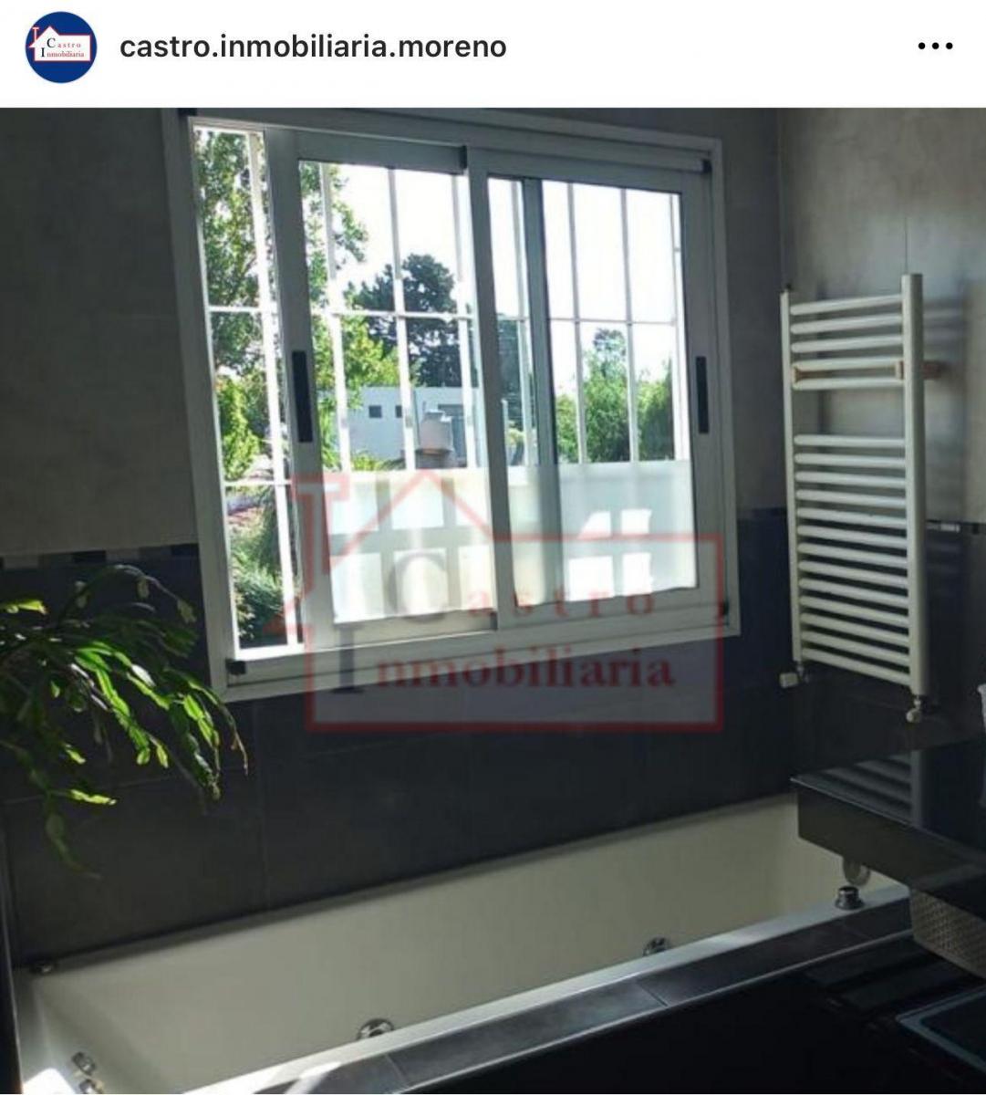 Hermosa Casa en Venta en Moreno Centro 3