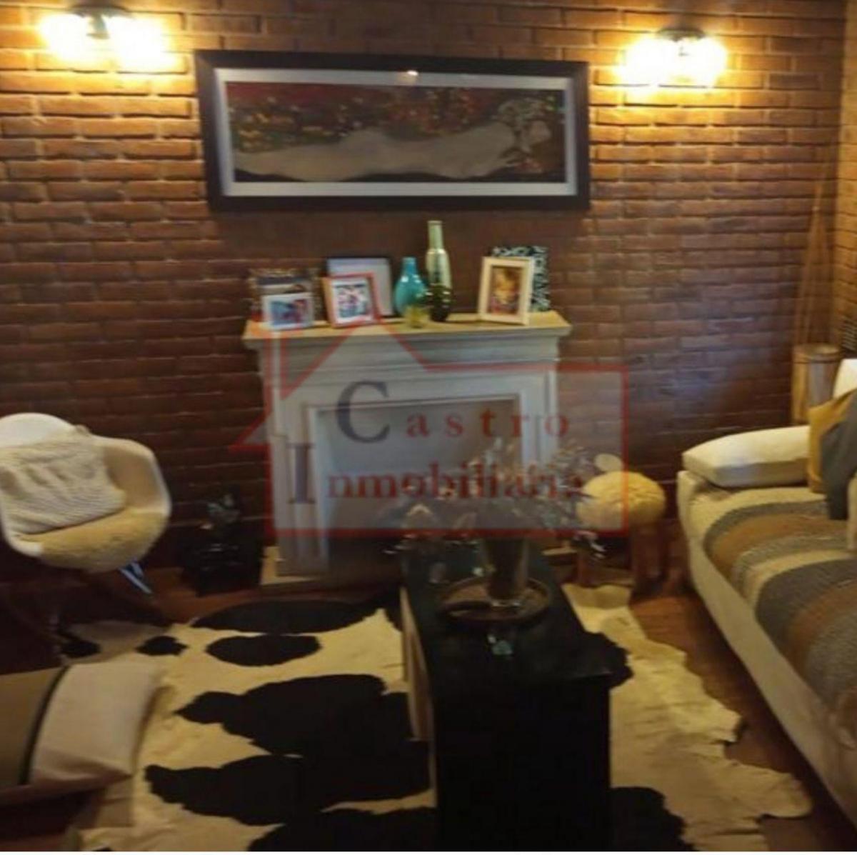 Hermosa Casa en Venta en Moreno Centro 1