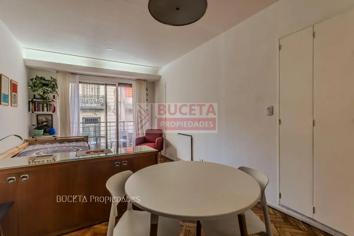 Monoambiente en Venta. Centro. Apto crédito 8