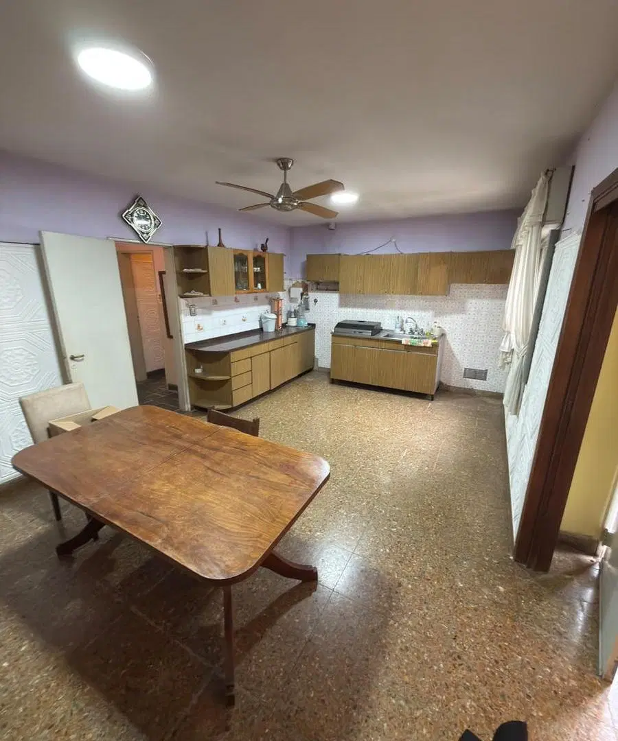 ¡Casa en Barrio Paraiso a pocas cuadras del Rio! 4