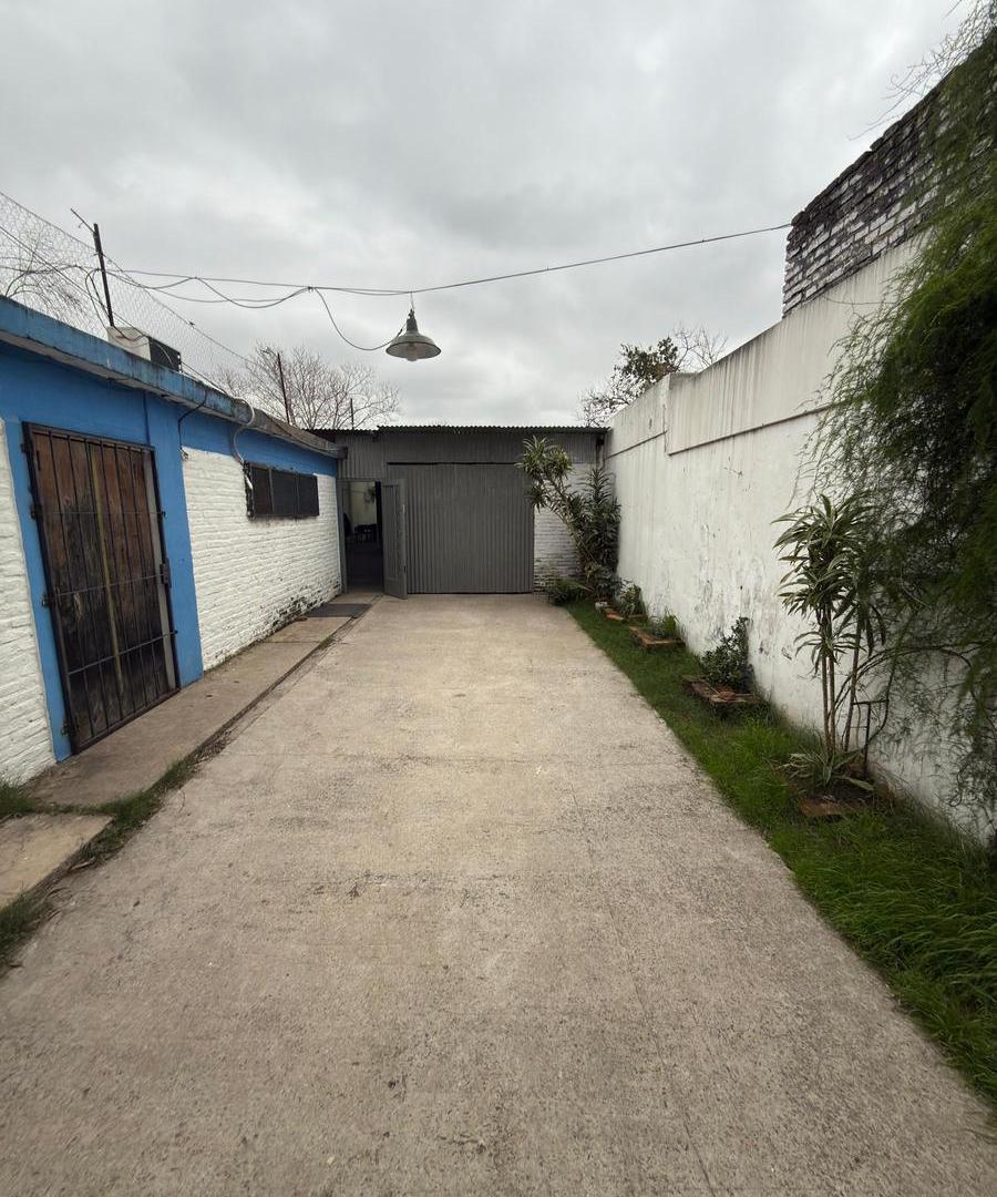 Foto de ¡Importante inmueble de uso mixto o comercial!, imagen 1
