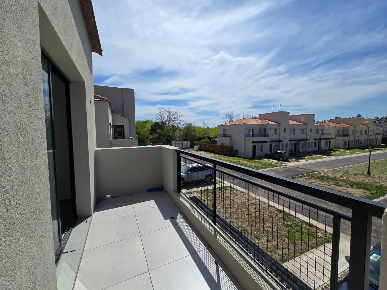 Foto de PH 4 Ambientes a Estrenar en Venta – Barrio Cerrado La Angélica, Pilar, imagen 1