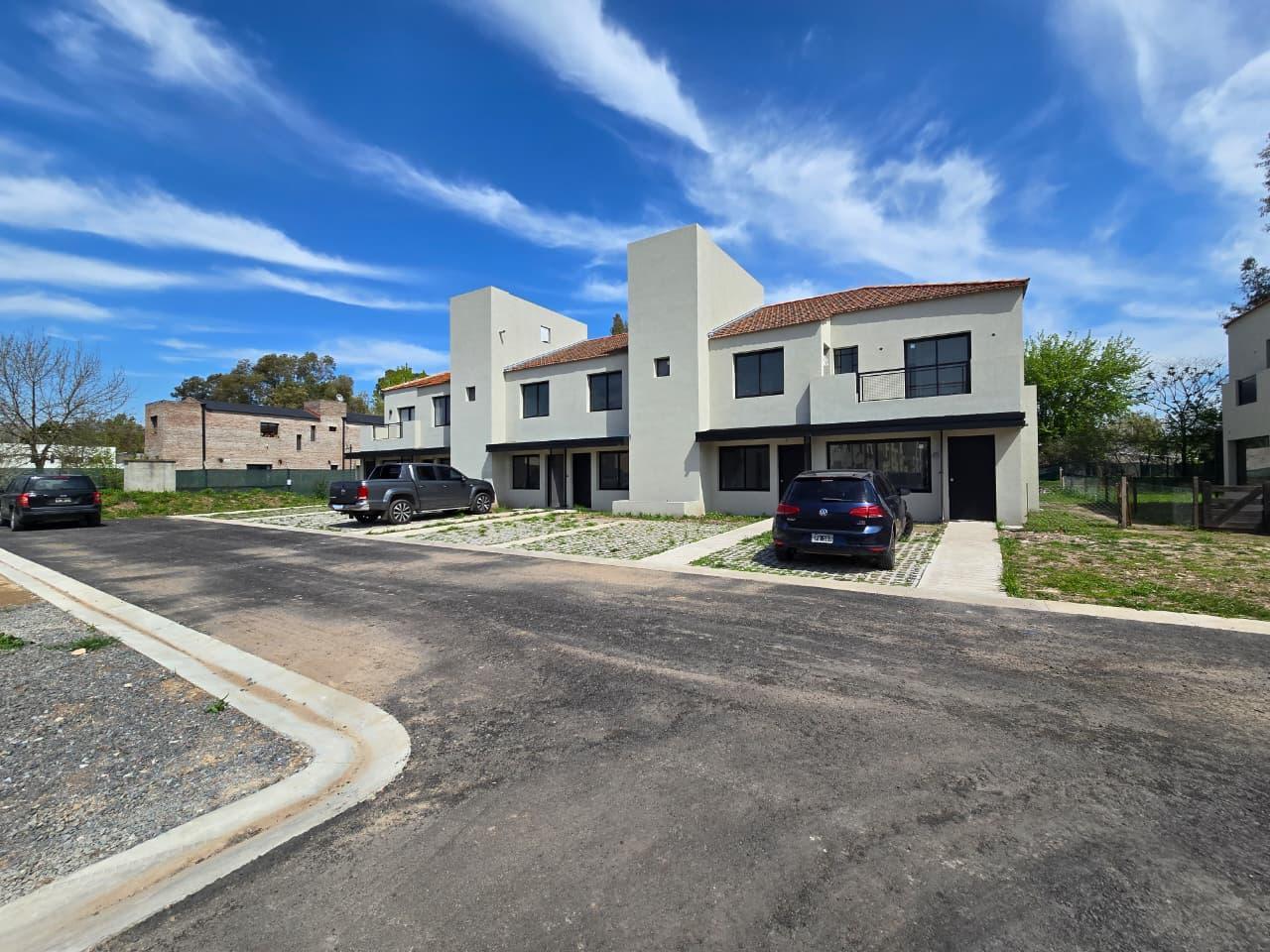 Foto de PH 4 Ambientes a Estrenar en Venta – Barrio Cerrado La Angélica, Pilar, imagen 5