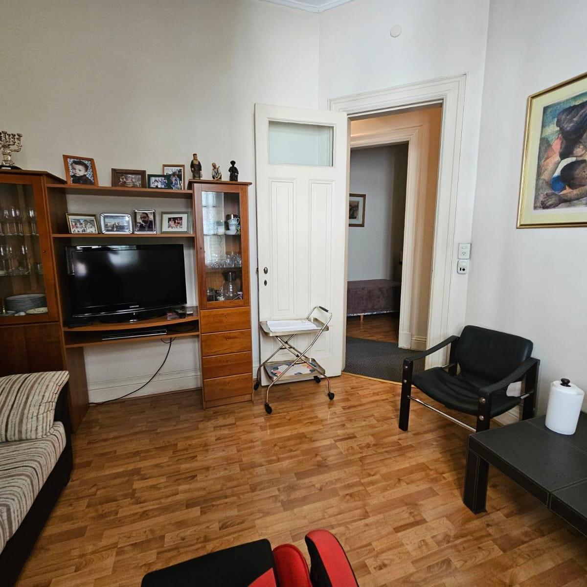 Excelente Departamento de 6 Ambientes en La Calle Bulnes, Caba 5