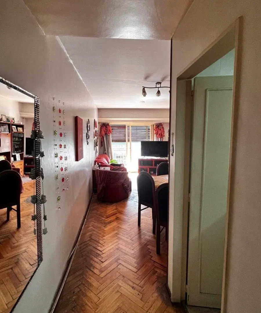 Semipiso de 4 ambientes al frente con balcón corrido y patio – Muy luminoso – Villa Crespo 4