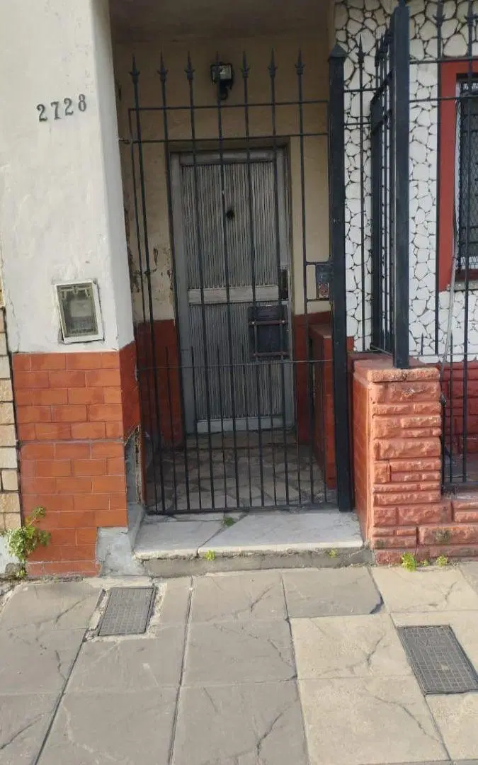 PH de 2 Ambientes con Terraza Propia y Patio - Sin Expensas - Lanús Este 3
