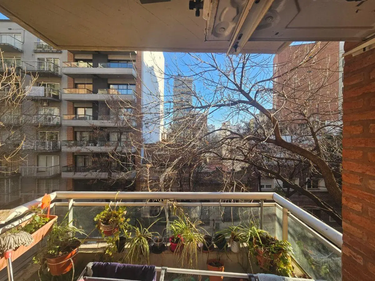 Muy buen semipiso de 3 ambientes con cochera en Caballito- edificio con piscina 4