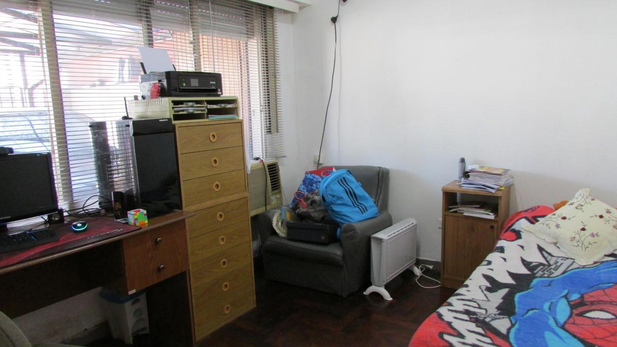 Foto de Casa con Departamento en Venta en Moron Sur, imagen 2