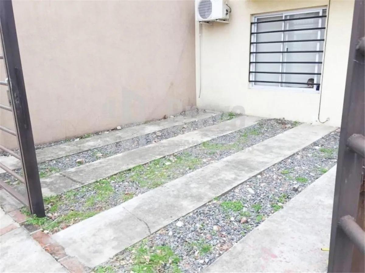 Venta Departamento de 2 Ambientes con Cochera en Morón. 5