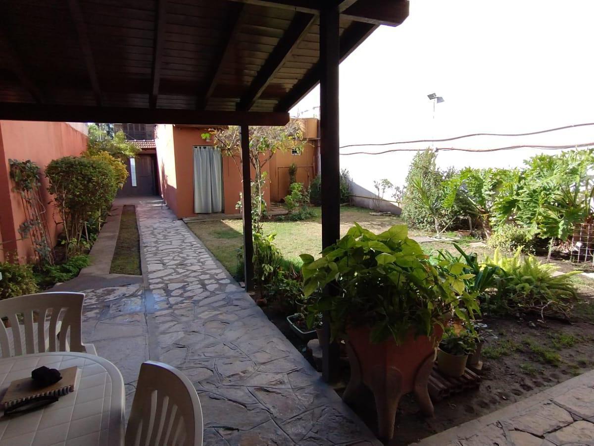 Venta de Casa en Bloque en Villa Club 4