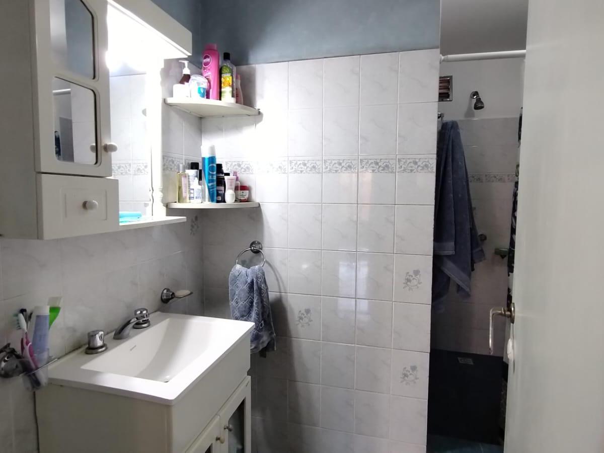 Venta de Casa en Bloque en Villa Club 5