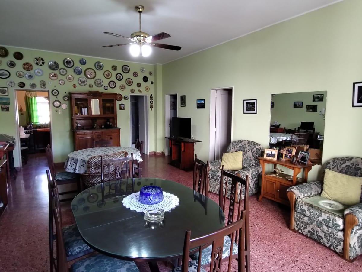 Venta de Casa en Bloque en Villa Club 3