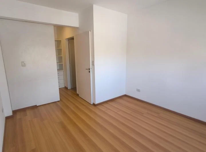 Departamento en Alquiler de 2 ambientes Tipo Duplex con Cochera 4