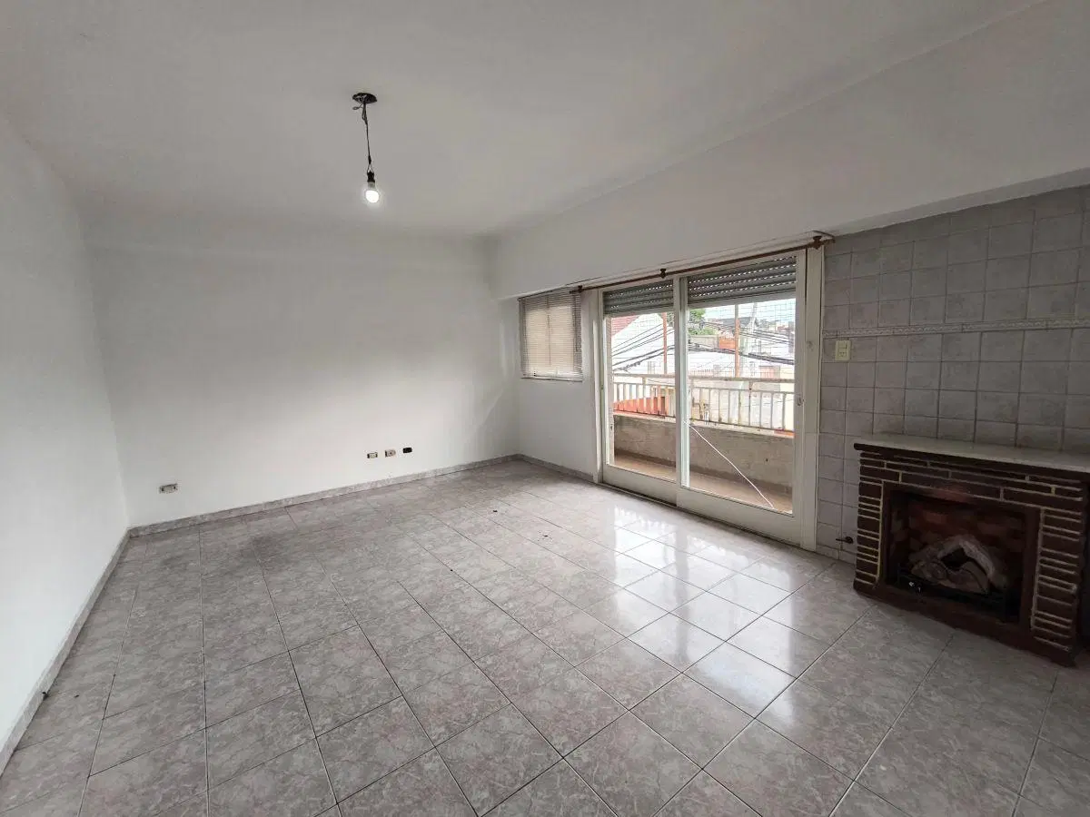 Alquiler PH de 3 ambientes en San Justo 2