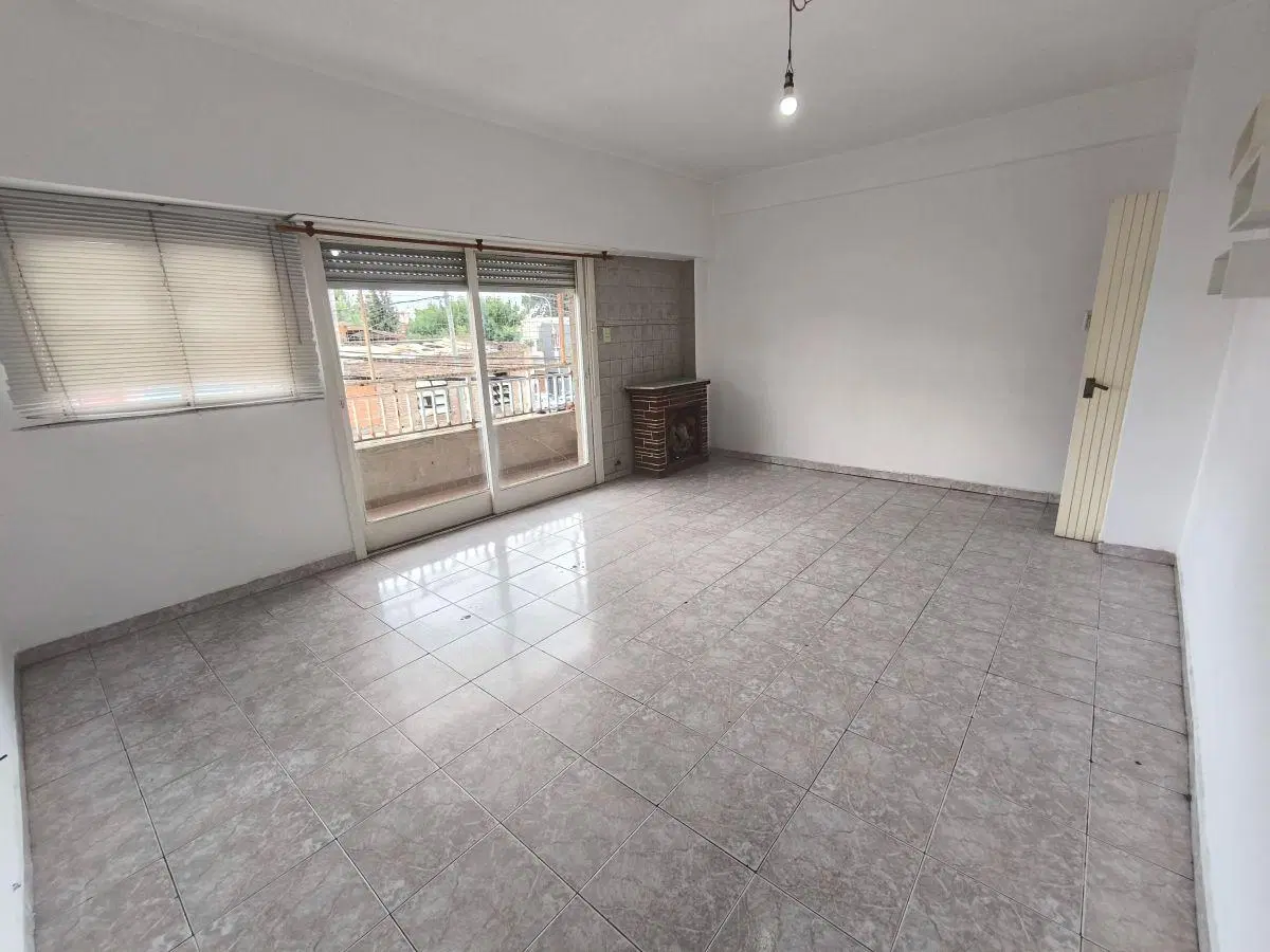 Alquiler PH de 3 ambientes en San Justo 4