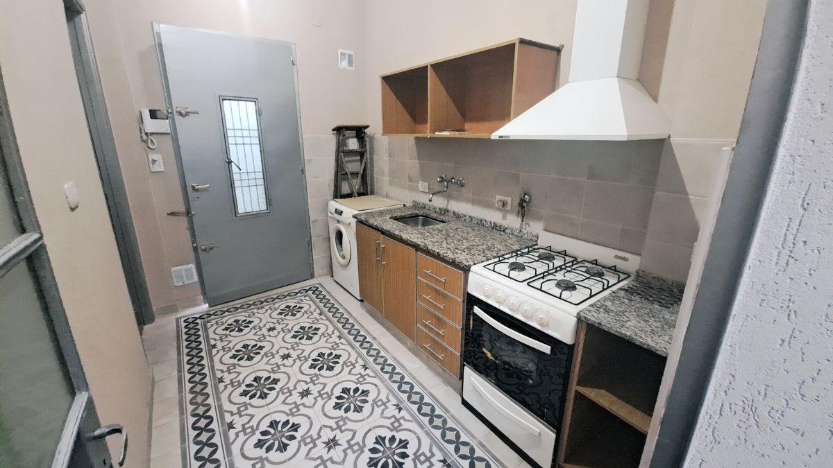 Foto de PH DE 2 AMBIENTES RECICLADO, CON PATIO PROPIO – SIN EXPENSAS, imagen 1