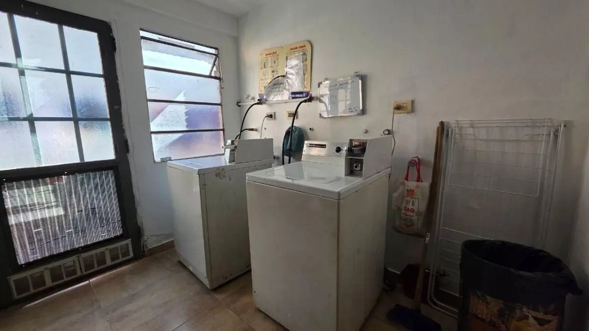 Monoambiente con balcón y vista abierta en Palermo 4