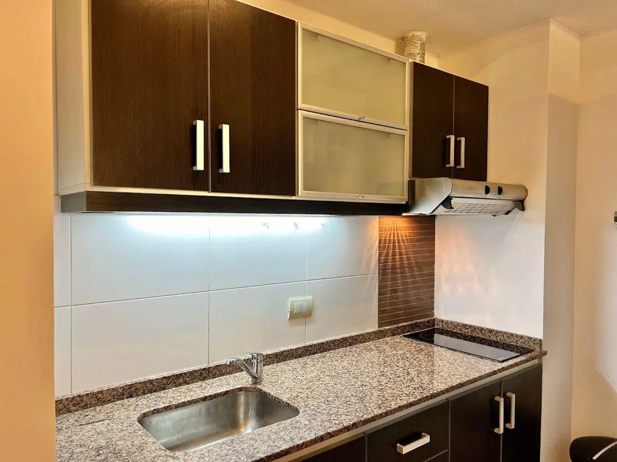 Venta monoambiente de 37 m² en Piso Alto | Muy Luminoso | Pileta y Parrilla | Paseo Colón 3