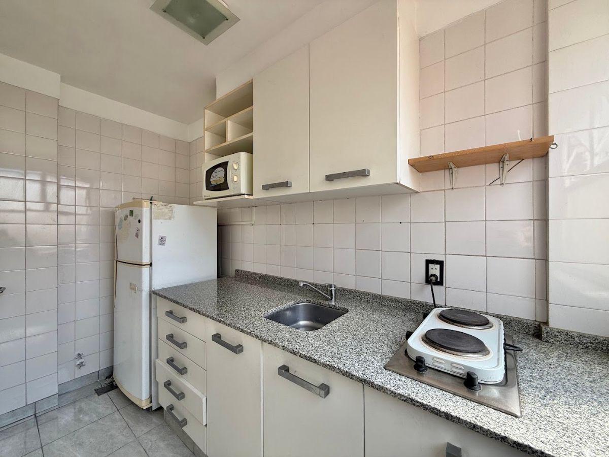 Foto de 2 Ambientes Equipado con Cocina Separada – Suipacha al 1200, imagen 2