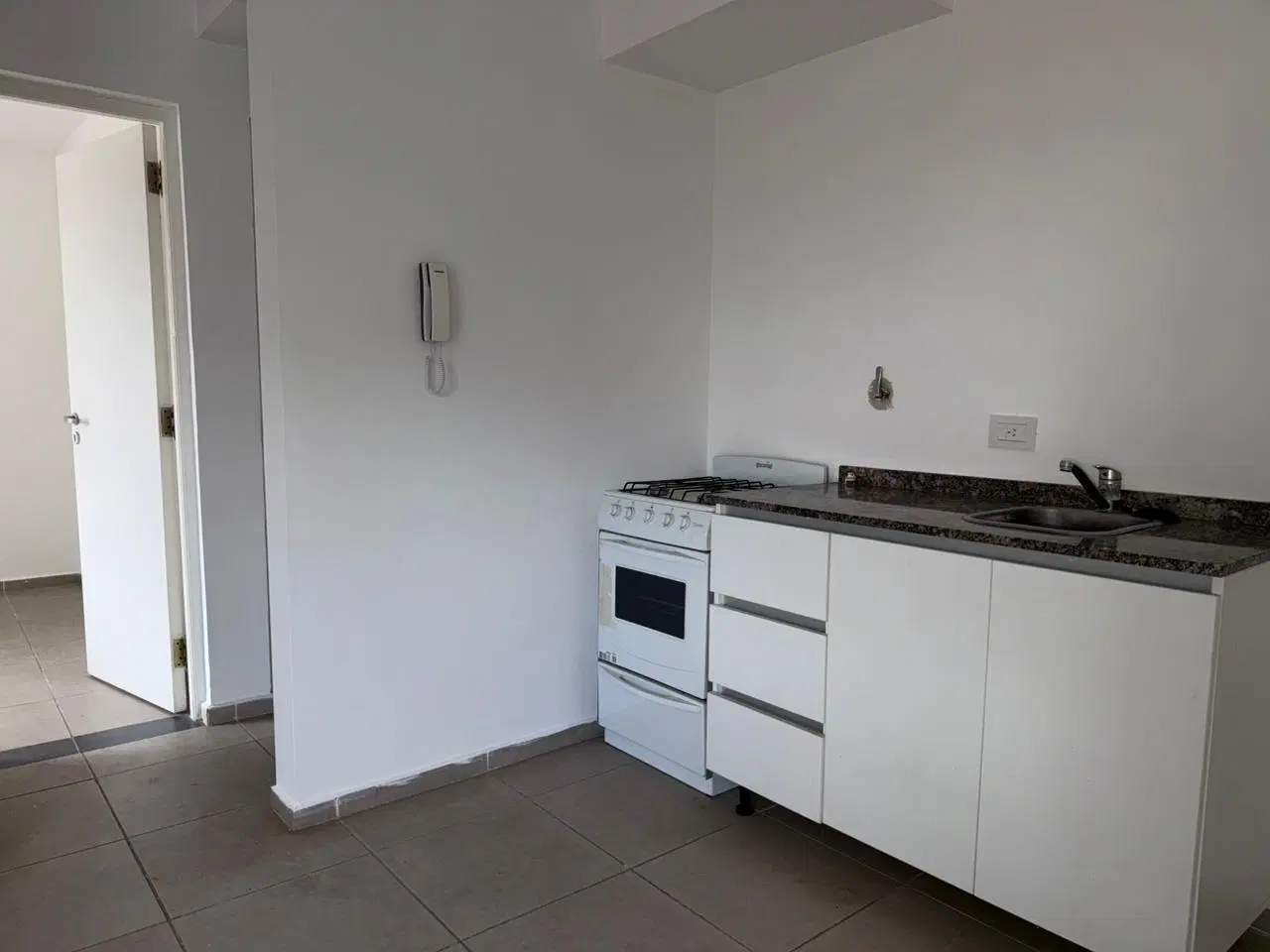 DEPARTAMENTO EN ALQUILER 1 DORMITORIO ALTO ALBERDI CON BALCON 5