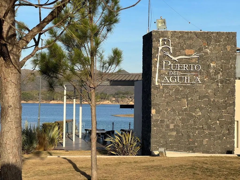 PUERTO DEL AGUILA LOTE EN VENTA CERCA DEL LAGO 2