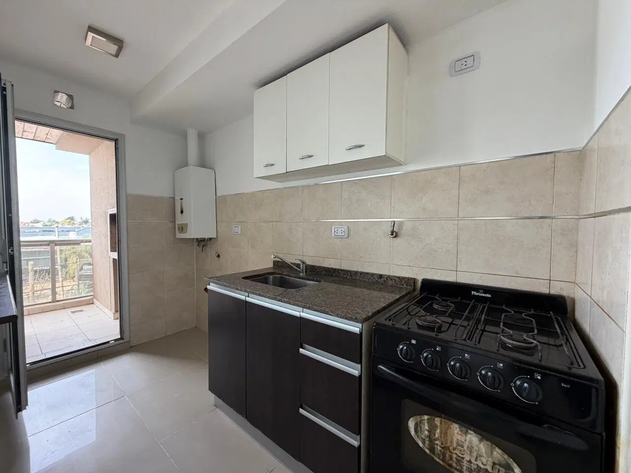 DEPARTAMENTO EN ALQUILER TERRAFORTE 4