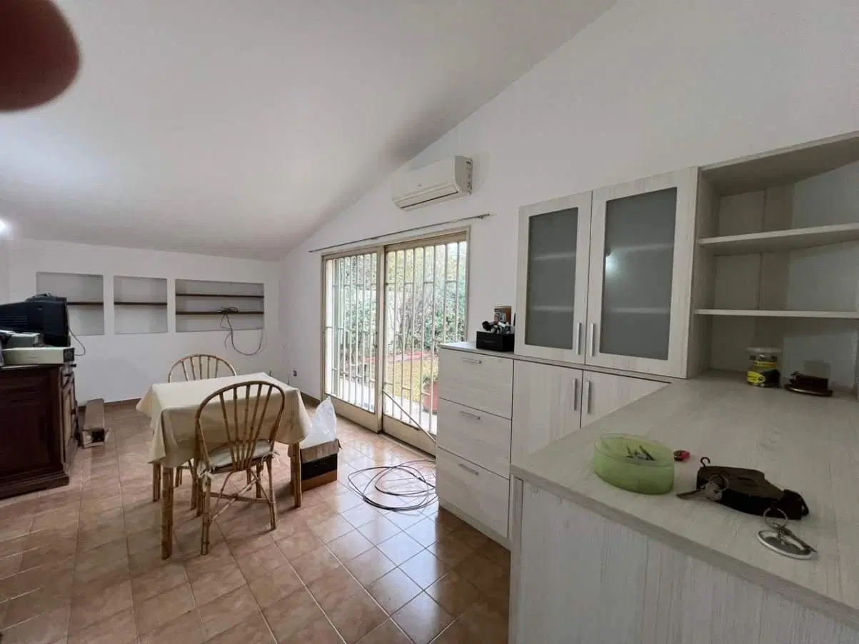 CASA EN ALQUILER CERRO DE LAS ROSAS 4