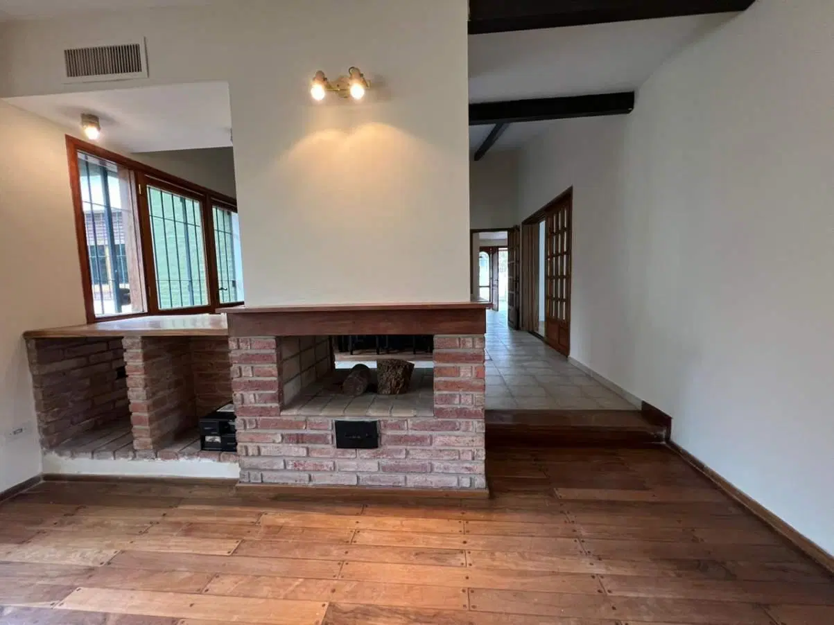 CASA EN ALQUILER CERRO DE LAS ROSAS 5