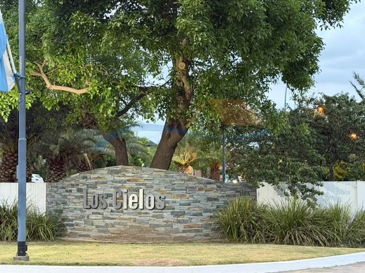 VALLE ESCONDIDO LOS CIELOS CASA EN VENTA 1