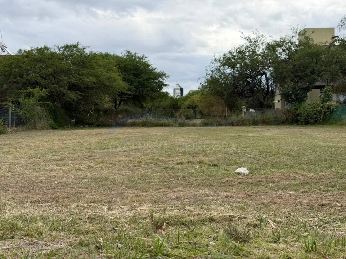 VALLE DEL GOLF LOTE EN VENTA 5