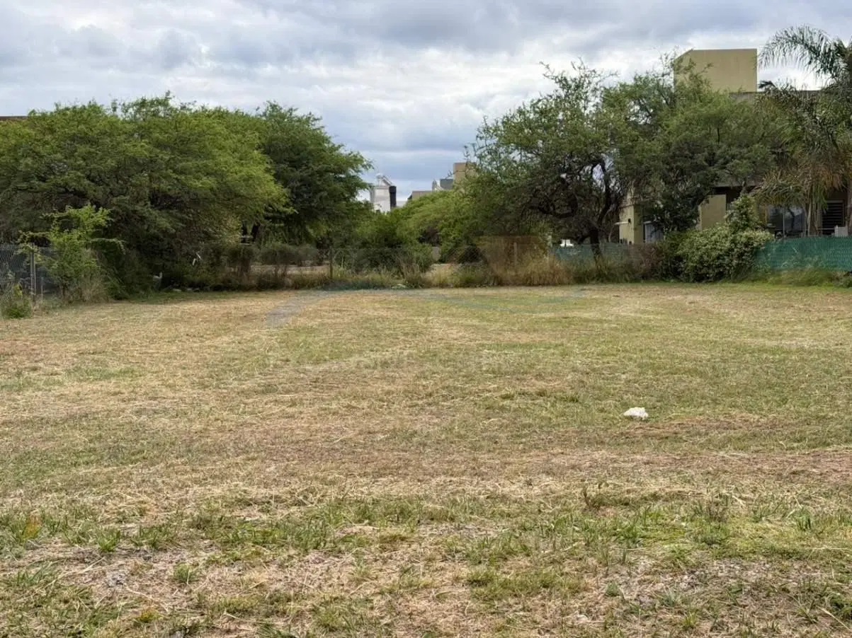 VALLE DEL GOLF LOTE EN VENTA 2