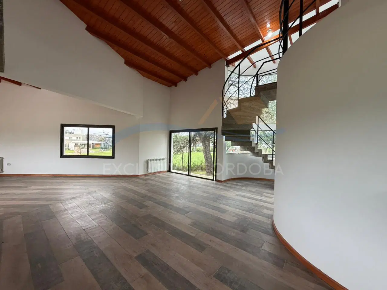 CASA EN VENTA VALLE DEL GOLF TRES DORMITORIOS Y PISCINA 3