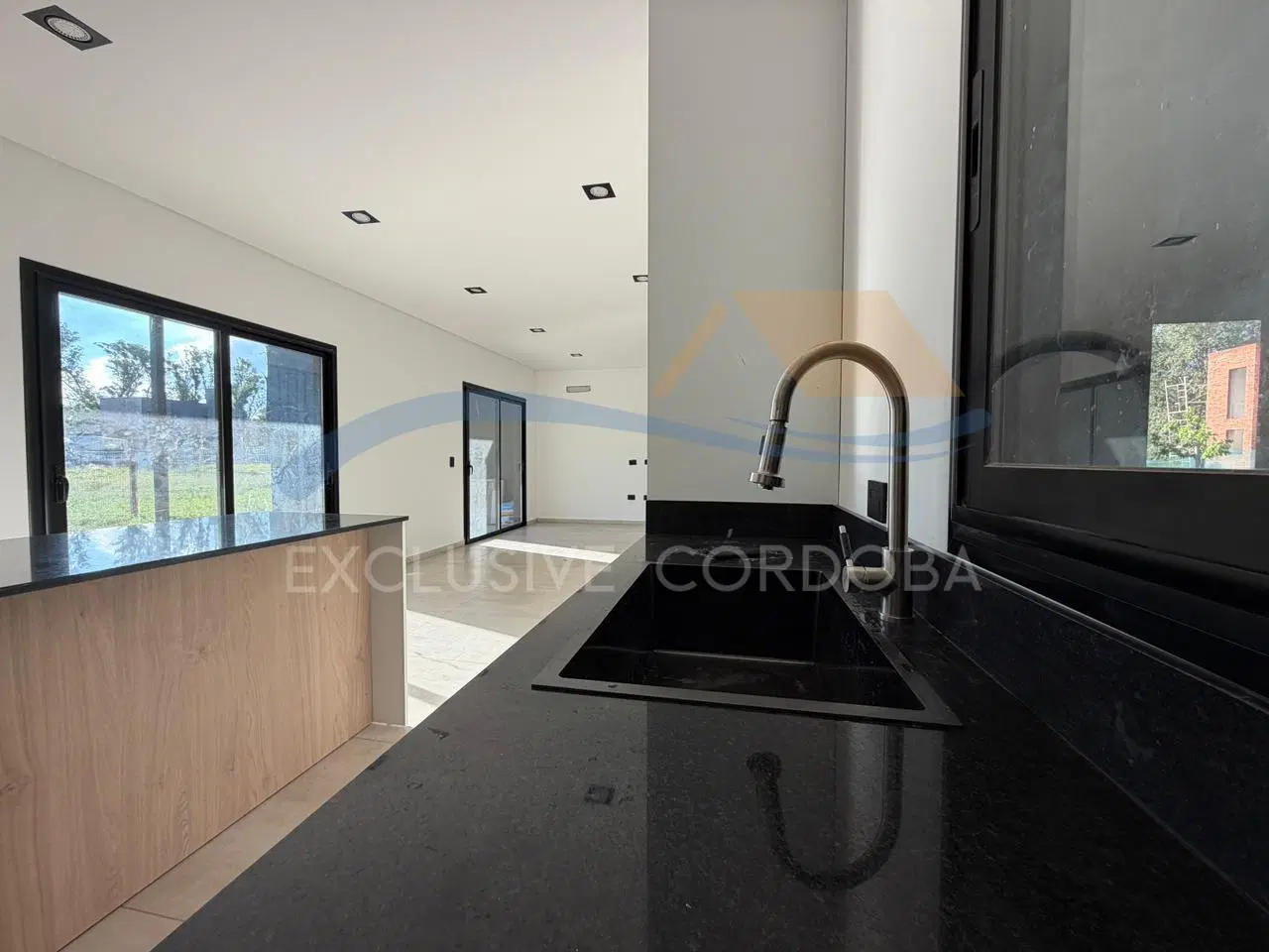 NUEVO MALAGUEÑO CASA A ESTRENAR EN VENTA 4