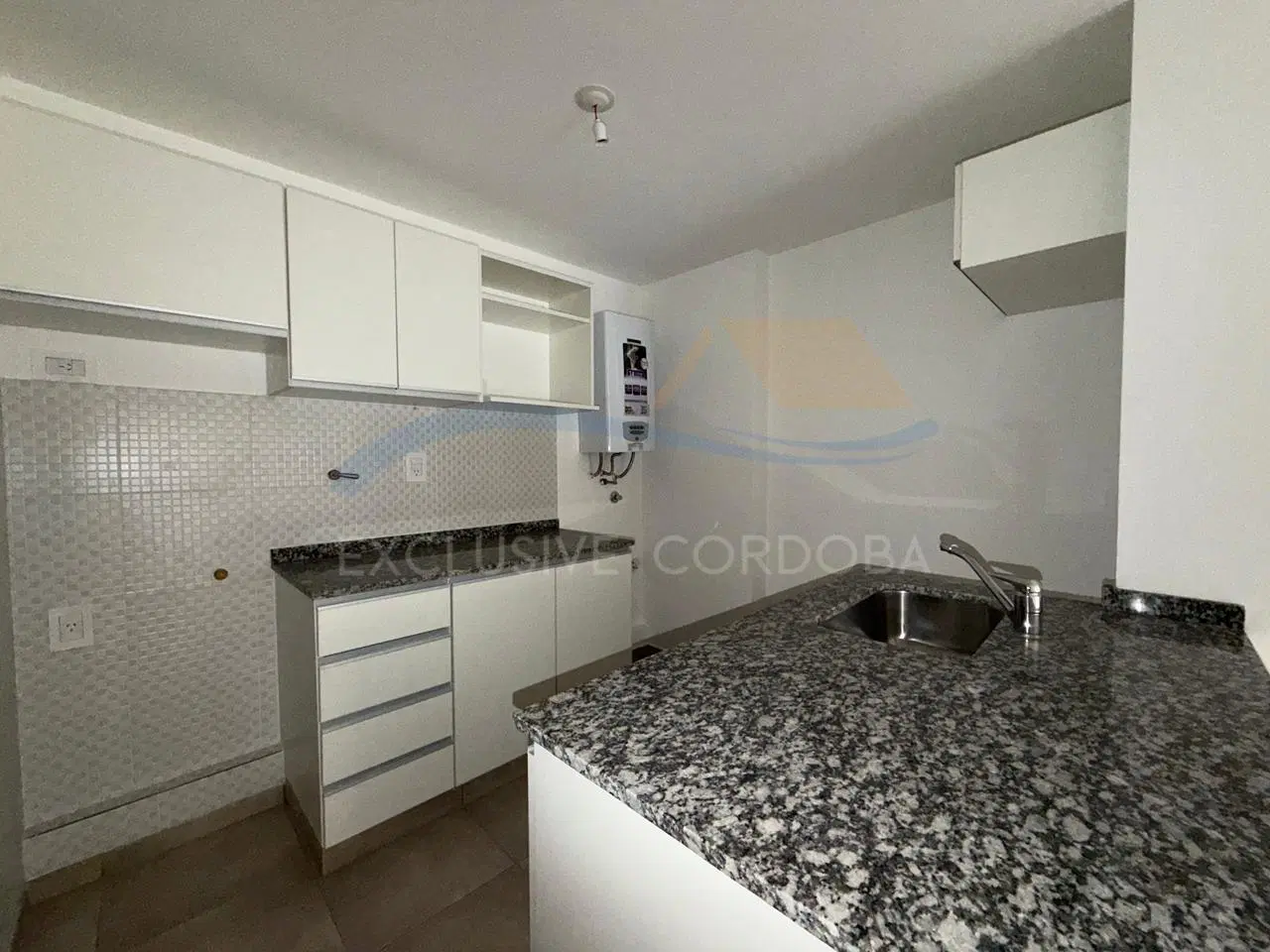 DEPARTAMENTO EN ALQUILER CON LA MEJOR UBICACION DE NUEVA CORDOBA 4
