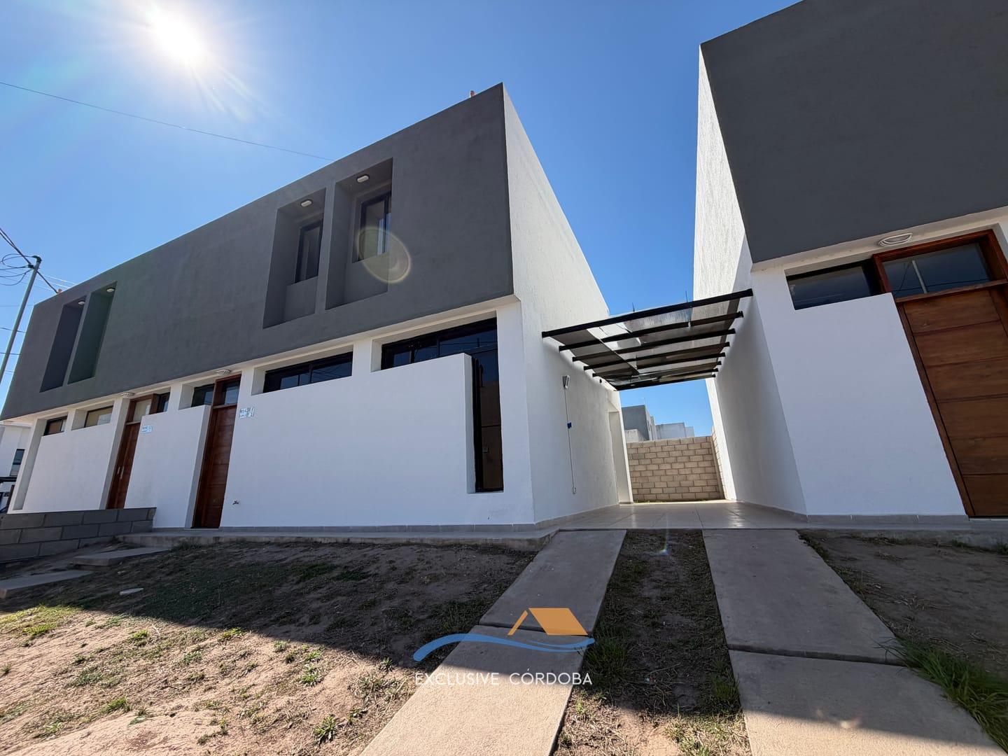 Foto de DUPLEX EN VENTA VALLE CERCANO, imagen 1