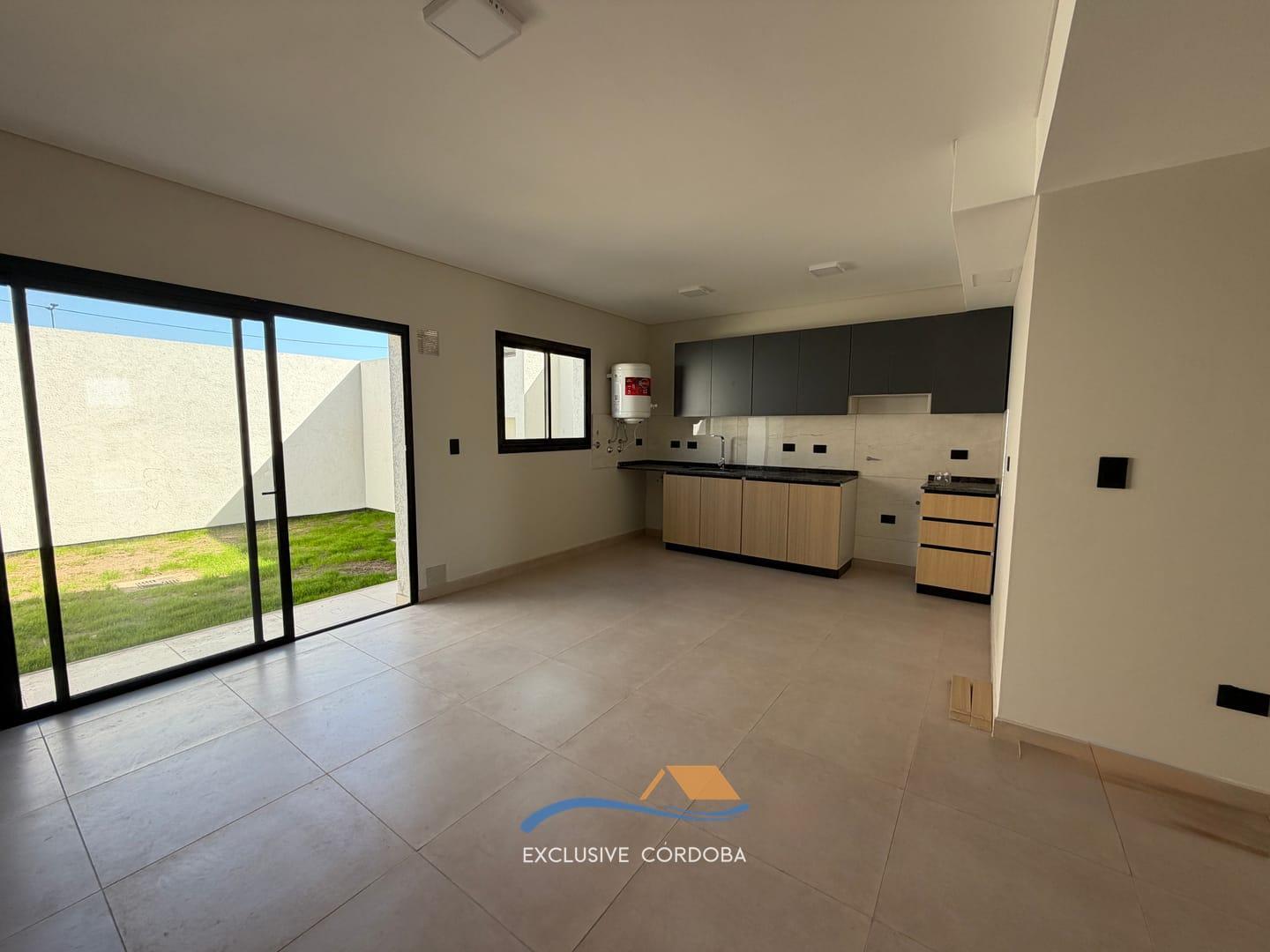 Foto de DUPLEX EN VENTA VALLE CERCANO, imagen 1
