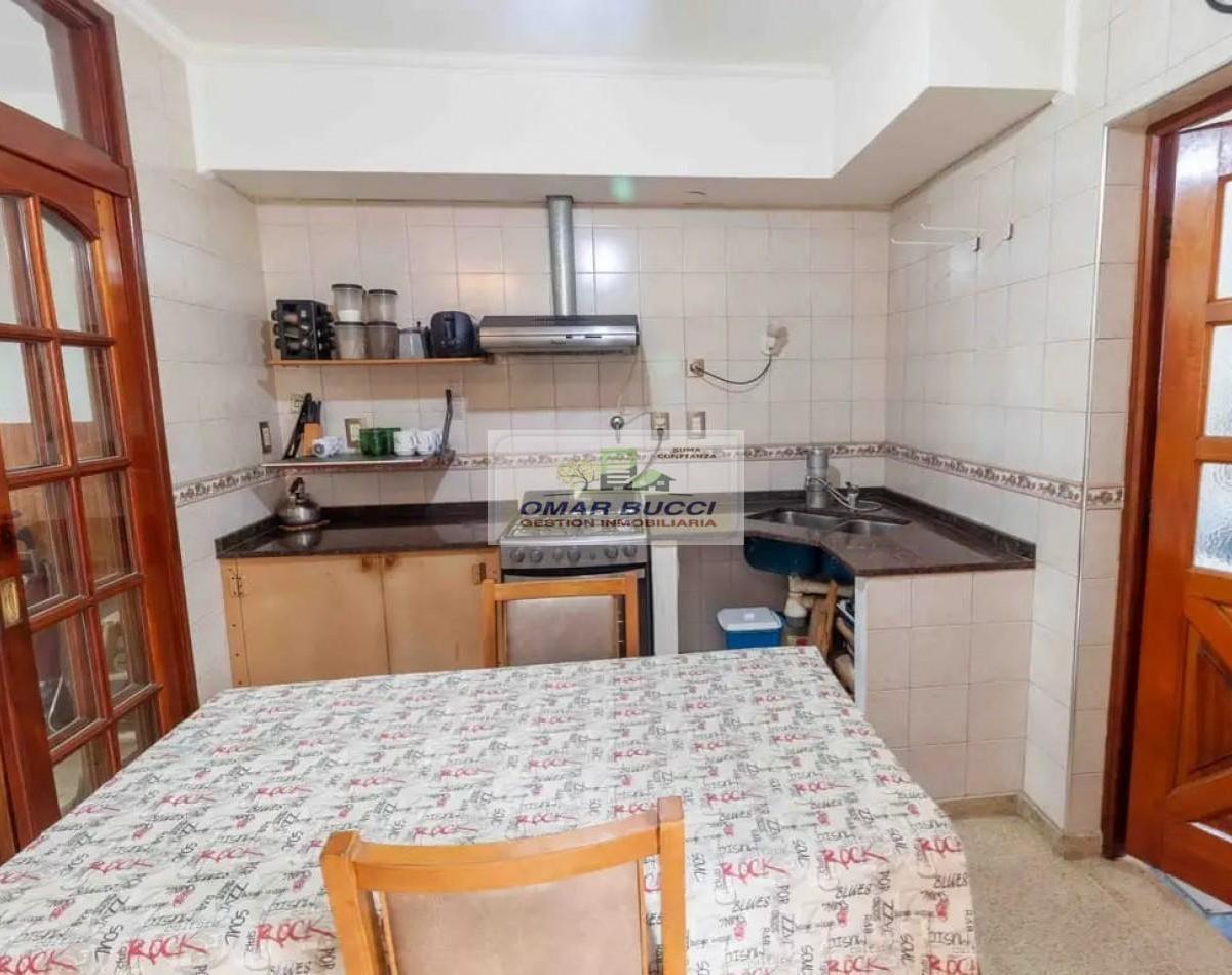 Foto de PH DE 4 AMBIENTES CON COCHERA CUBIERTA Y PATIO EN VILLA BALLESTER, imagen 3