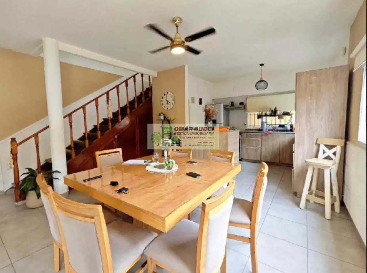 CASA EN VENTA EN PH DE 10 M DE FRENTE CON COCHERA PARA 3 AUTOS ACEPTA PERMUTA 1