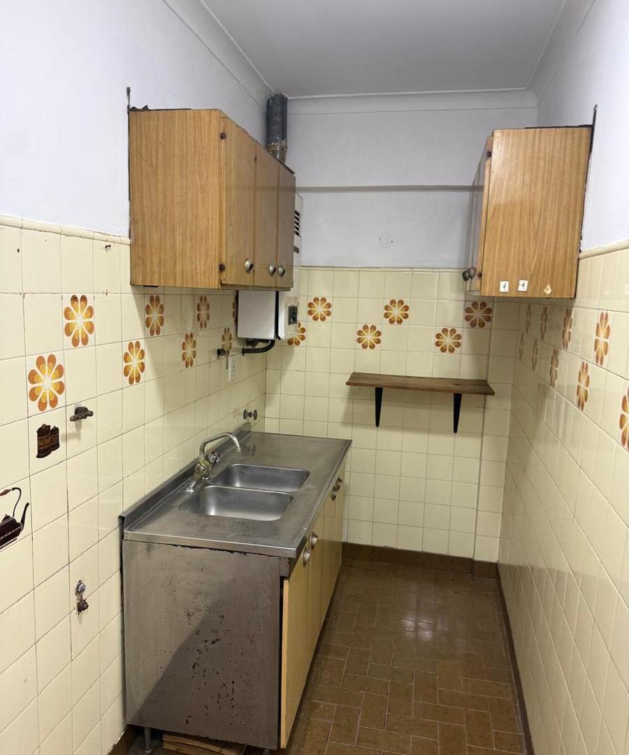 Foto de Departamento en Venta 3 dormitorios 97m2 con Cochera Av Maipu 1300, imagen 2