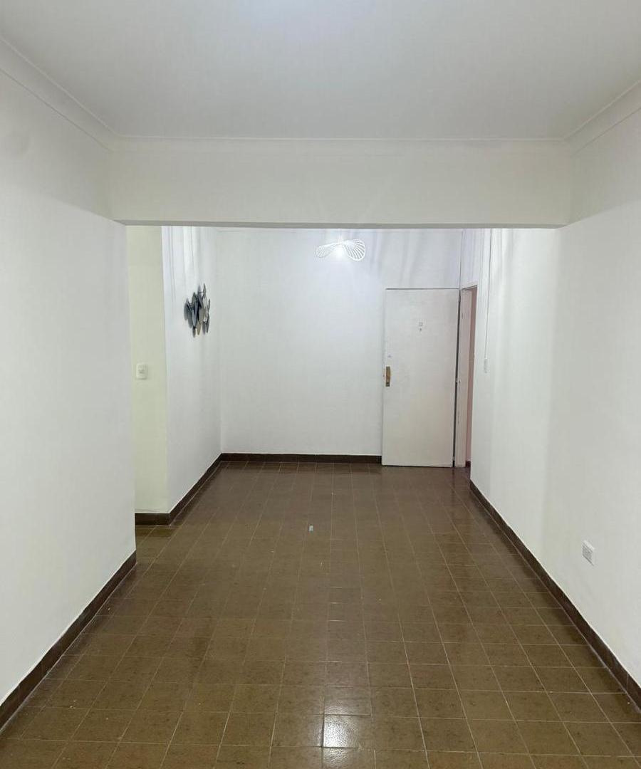 Foto de Departamento en Venta 3 dormitorios 97m2 con Cochera Av Maipu 1300, imagen 5