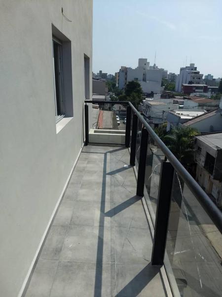 Foto de Departamento 3 Dormitorios al frente con Balcón y Cochera, imagen 4