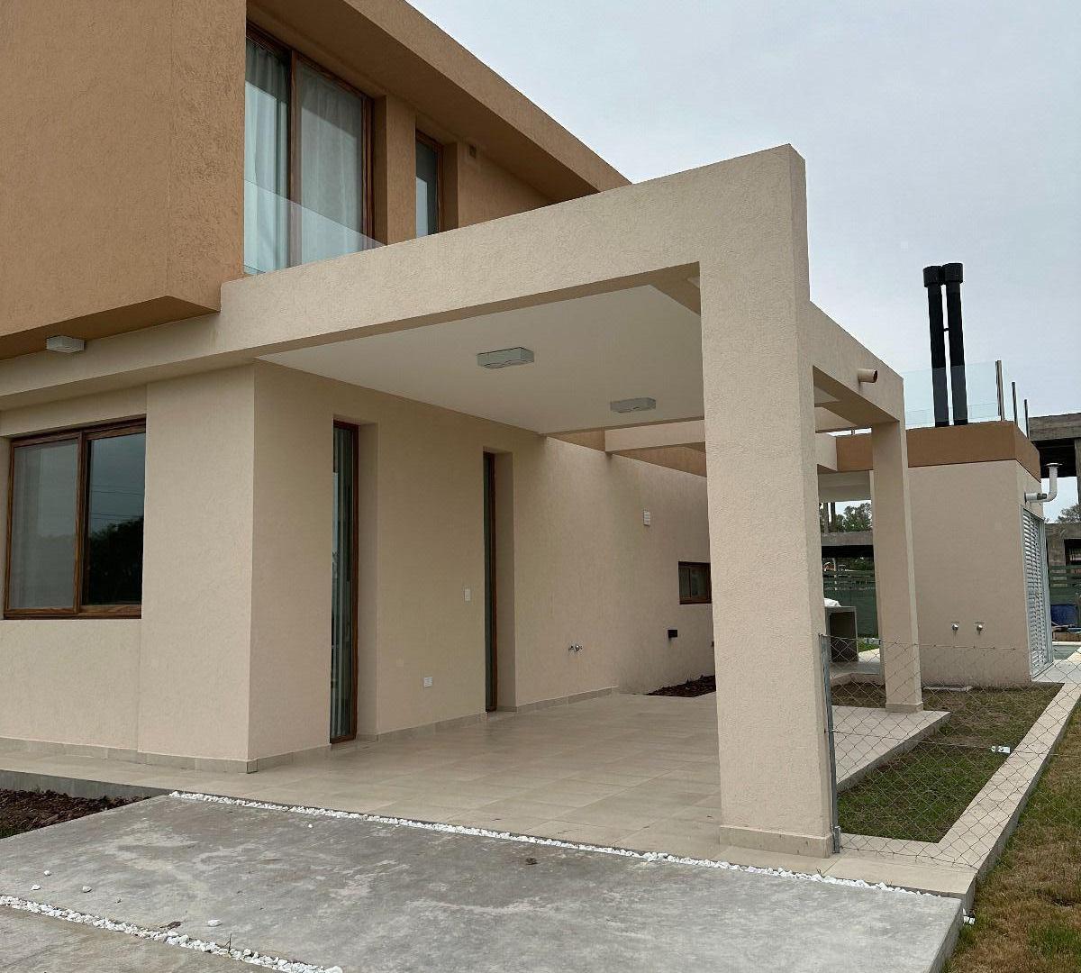 Casa en  Canning 5 Ambientes: alquiler temporal