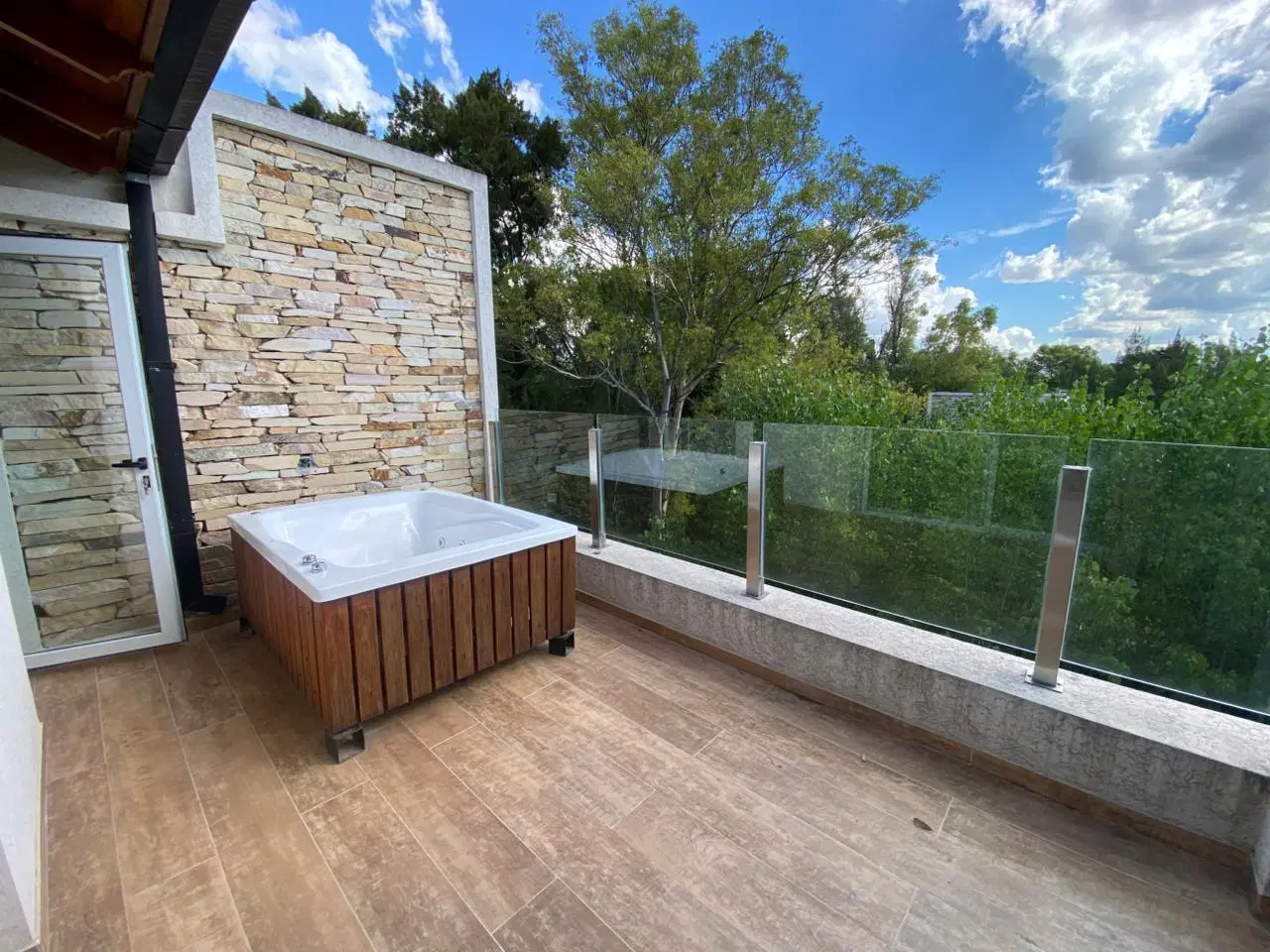 Dpto dos ambientes con Jacuzzi y Parrilla 1