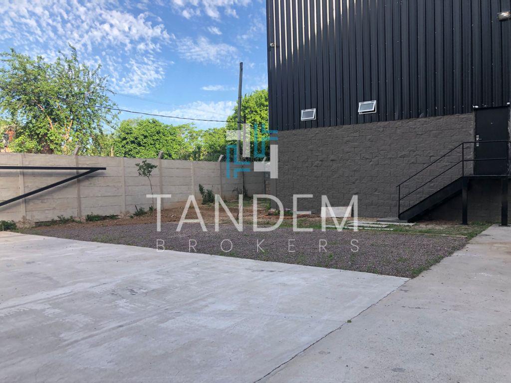 Oportunidad Venta Excelente Galpón a m del Ramal Escobar 1