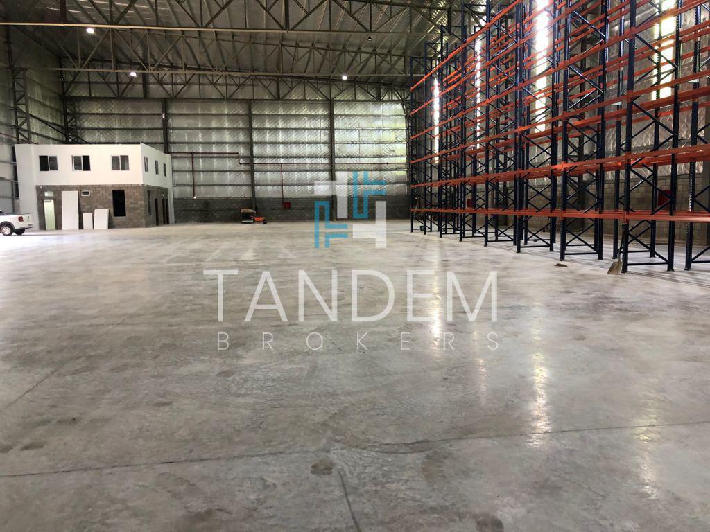 Oportunidad Venta Excelente Galpón a m del Ramal Escobar 5