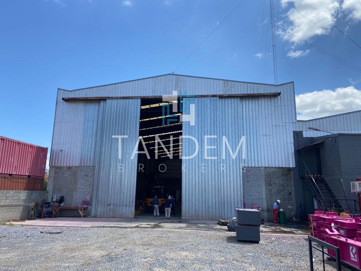 Alquiler Galpón 1000 m² Garin 2
