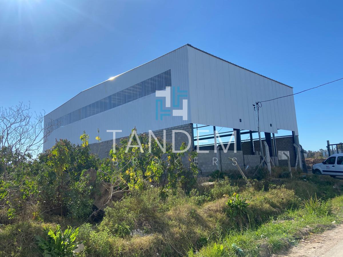 Galpón Industrial 780 m² Cubiertos a m de Ruta 27 en Benavidez 1