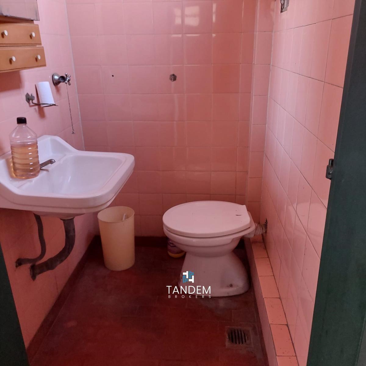 Excelente Galpón de 160 m² en Boulogne 1
