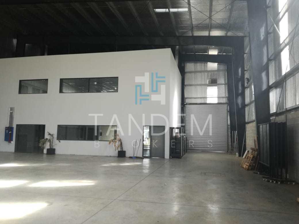 Alquiler Excelente Galpón - Imagen Comercial y 700 m² de Oficinas Zona Industrial de Pacheco 1