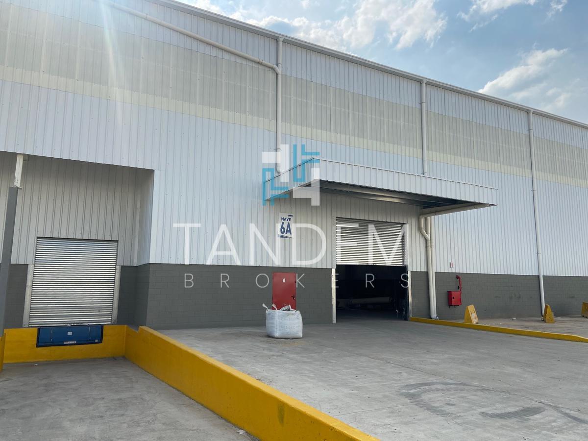 Nave Industrial en Predio Cerrado con Seguridad 24hs Próxima a Panamericana en Garín 2